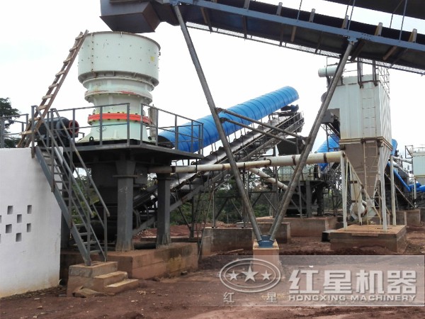 時產(chǎn)50噸-100噸礦石廢料/邊角料破碎現(xiàn)場一 時產(chǎn)50噸-100噸礦石廢料/邊角料破碎現(xiàn)場一