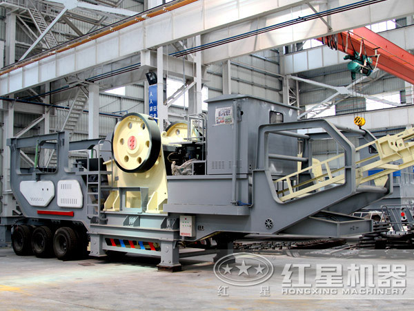 配鄂破機(jī)石灰石移動粉碎機(jī) 配鄂破機(jī)石灰石移動粉碎機(jī)