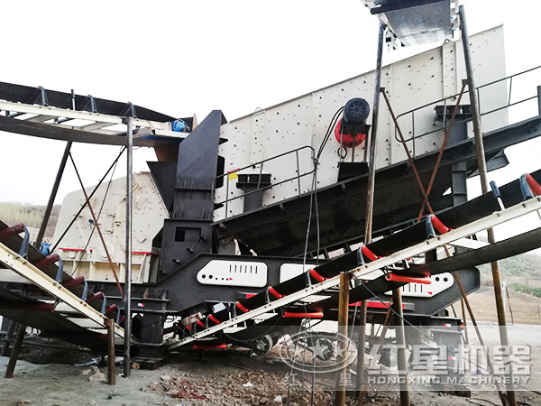 山東用戶石灰石加工現(xiàn)場圖1 山東用戶石灰石加工現(xiàn)場圖1