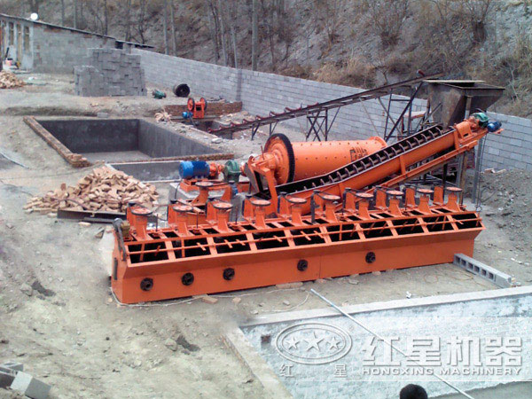 黑錳礦浮選機工作現場 黑錳礦浮選機工作現場