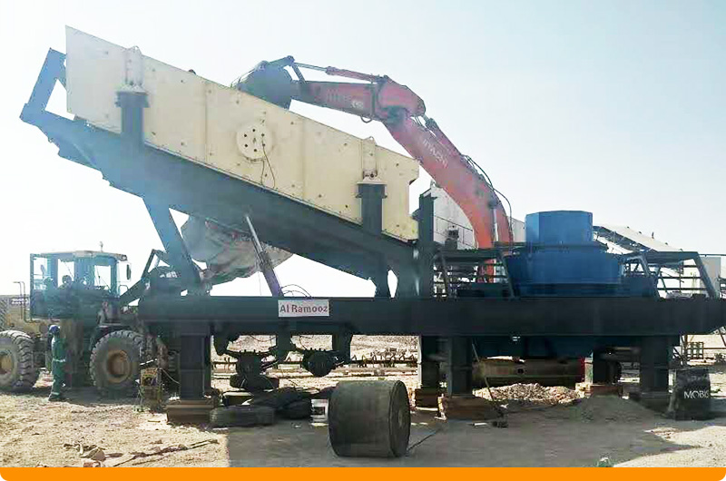 全自動制砂機的移動制砂生產線現(xiàn)場 全自動制砂機的移動制砂生產線現(xiàn)場