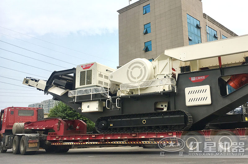 時產100噸履帶式液壓巖石破碎機直接發往客戶現場 時產100噸履帶式液壓巖石破碎機直接發往客戶現場