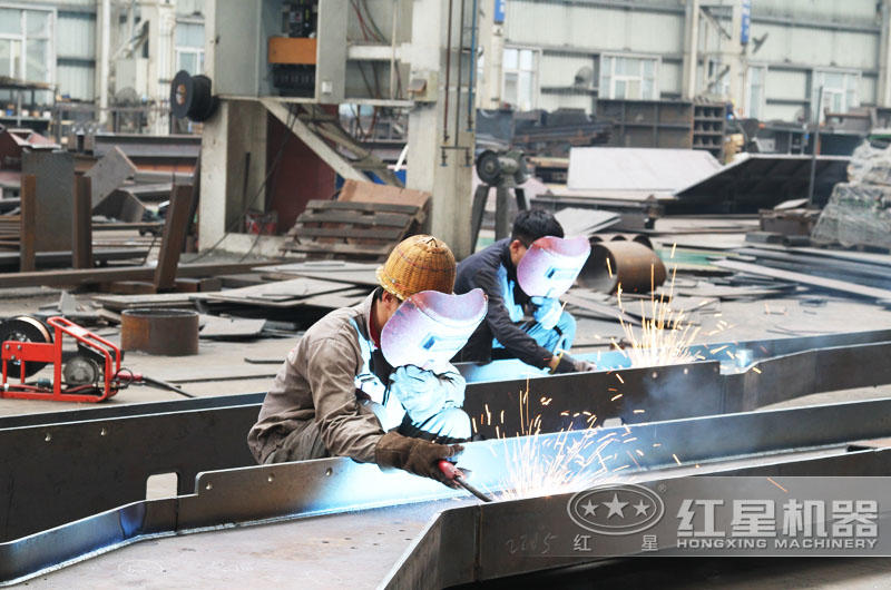 小型輥式粉碎機專業廠家,紅星值得信賴 小型輥式粉碎機專業廠家,紅星值得信賴