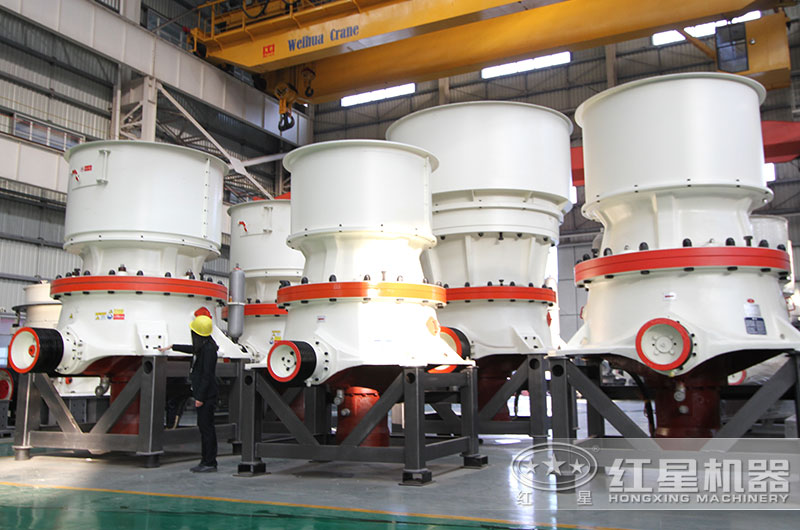 大型圓錐破碎機(jī)圖片 大型圓錐破碎機(jī)圖片