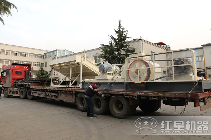 雙輥破碎機設(shè)備發(fā)貨現(xiàn)場圖 雙輥破碎機設(shè)備發(fā)貨現(xiàn)場圖