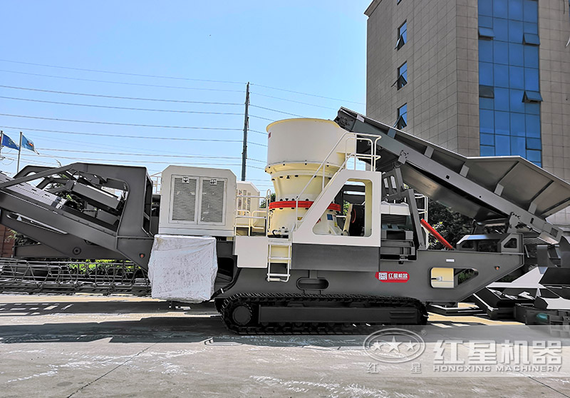 小型移動沙石破碎機搭載圓錐破 undefined