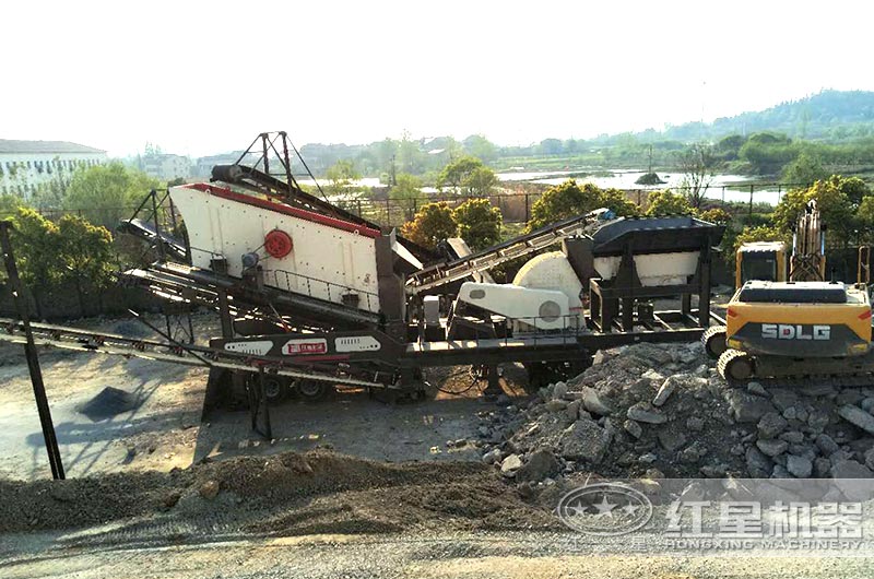 移動(dòng)重錘式制砂機(jī)工作現(xiàn)場圖片 移動(dòng)重錘式制砂機(jī)工作現(xiàn)場圖片